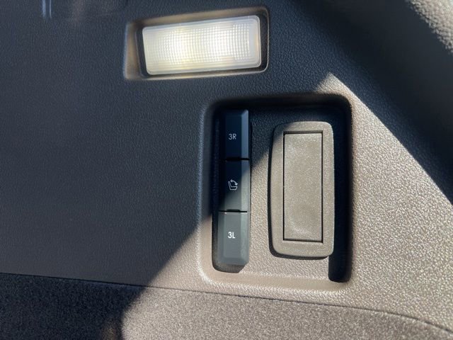 Used 2023 Lincoln Aviator Reserve w/ Equipment Group 201A image 26