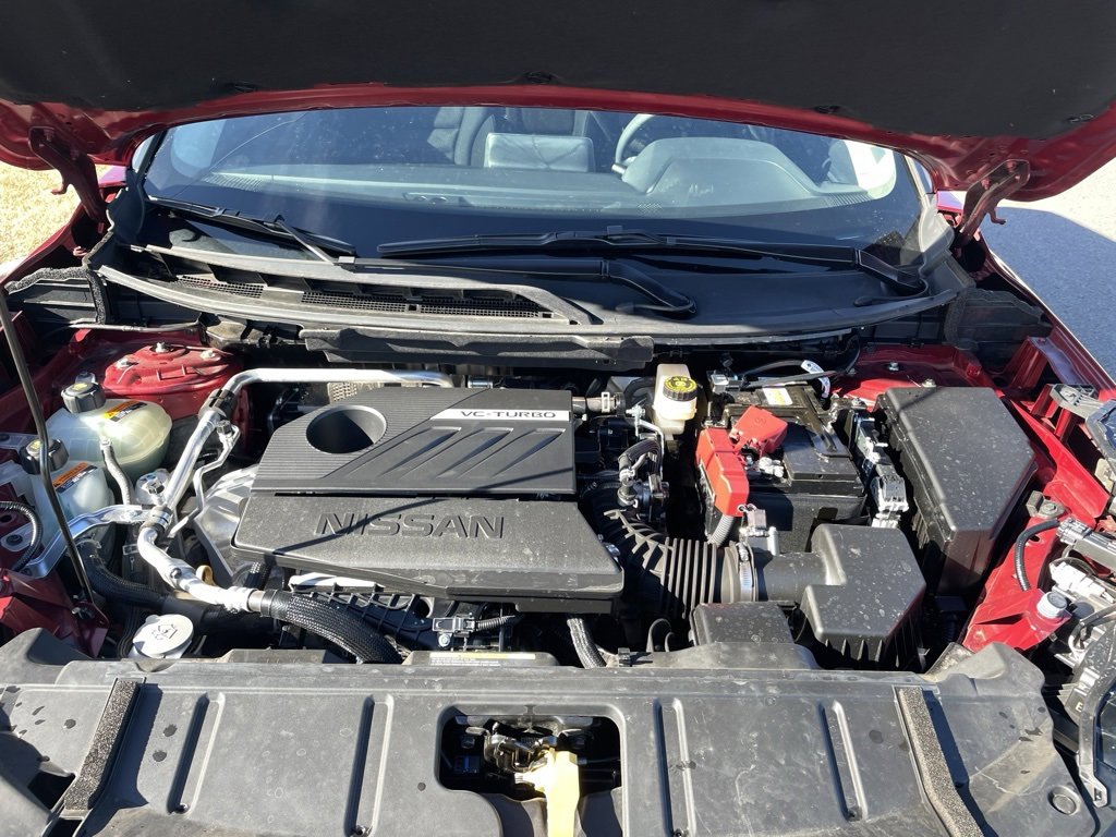 Used 2025 Nissan Rogue SV image 29
