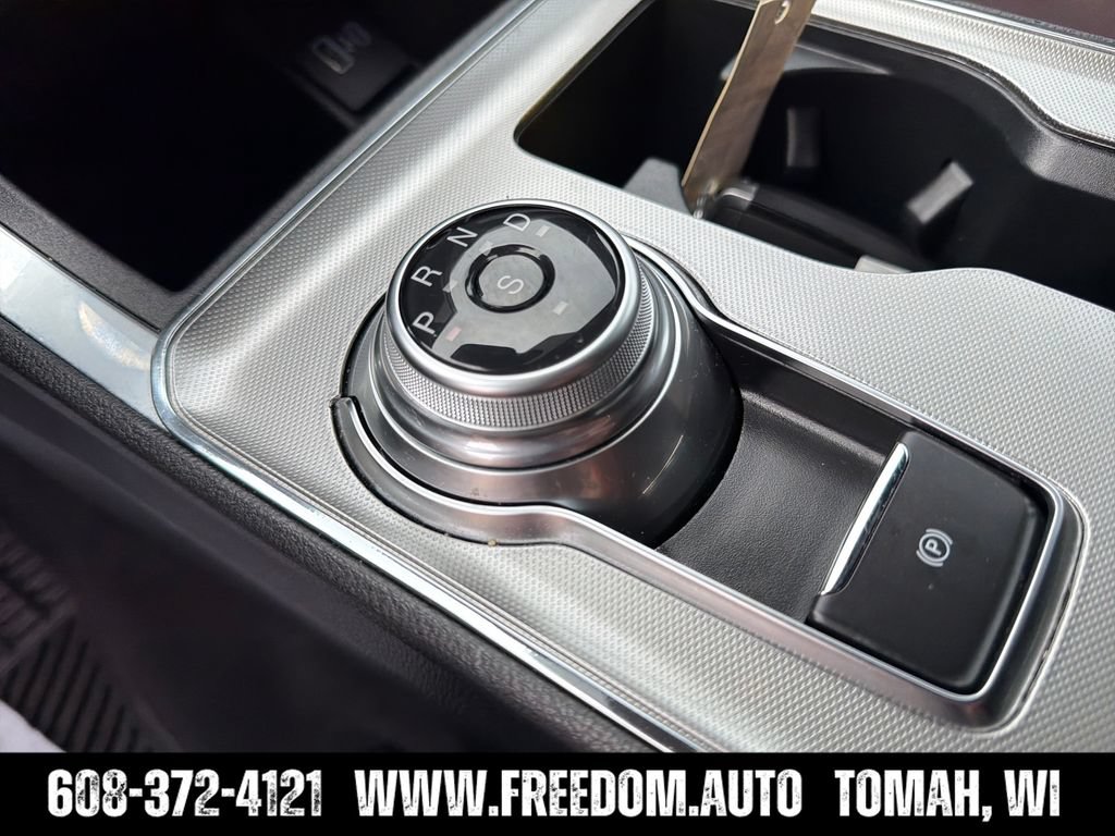 Used 2022 Ford Edge Titanium w/ Equipment Group 301A AWD/4WD image 23