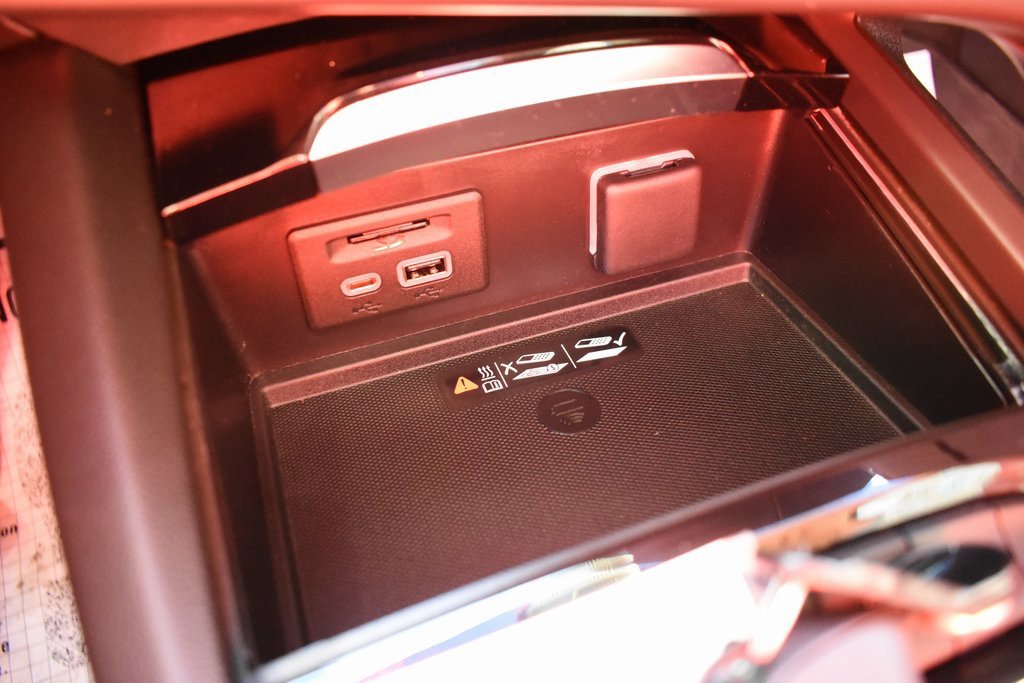 Used 2023 Buick Envision Avenir image 59