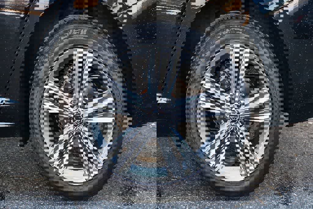 Used 2024 Volkswagen Jetta SE image 10