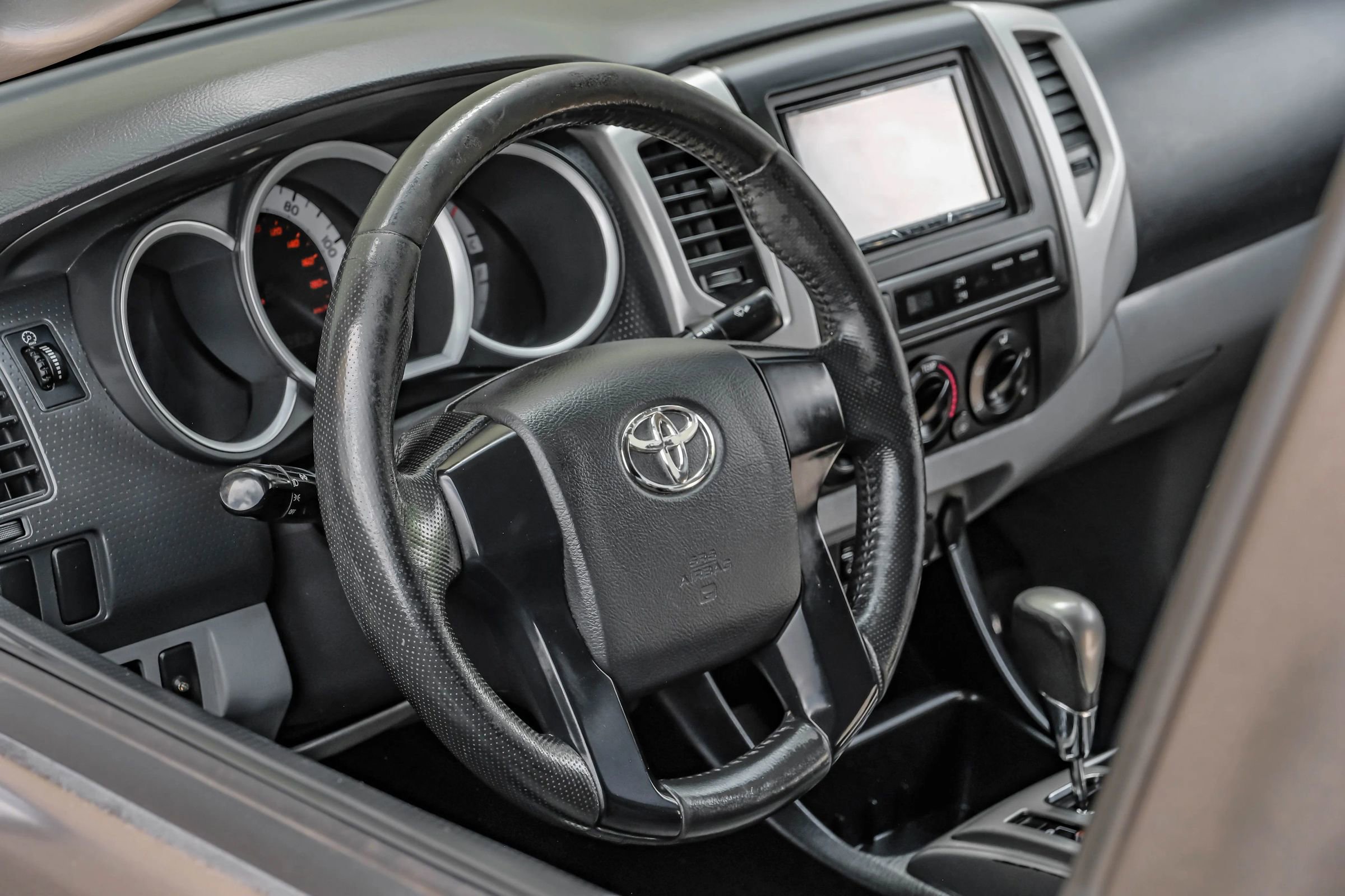 Used 2012 Toyota Tacoma PreRunner w/ SR5 Pkg RWD image 15