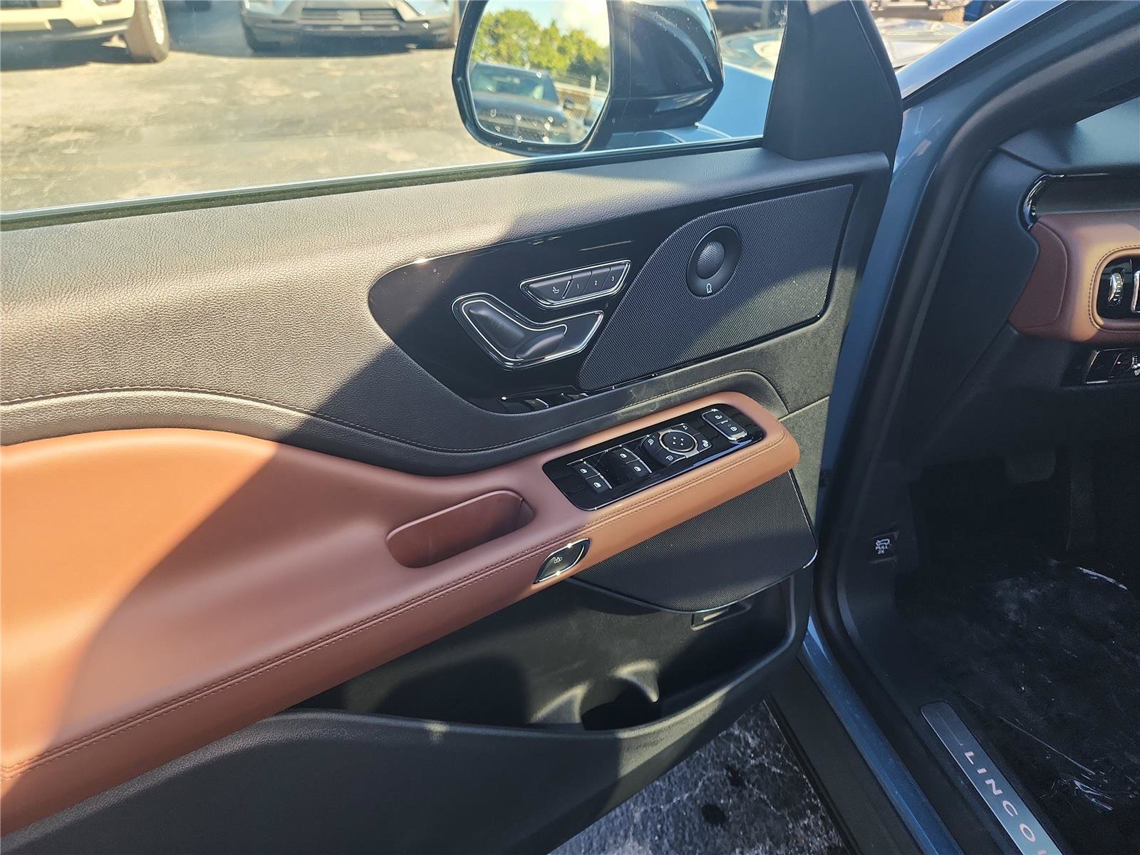 New 2026 Lincoln Aviator Reserve RWD image 12