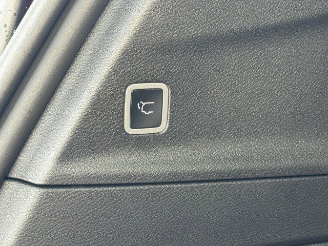 New 2026 Chrysler Pacifica Select image 39