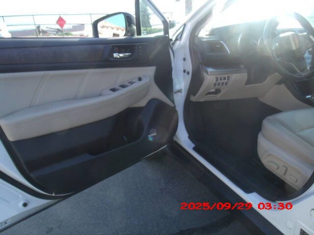 Used 2018 Subaru Outback 2.5i Limited image 18