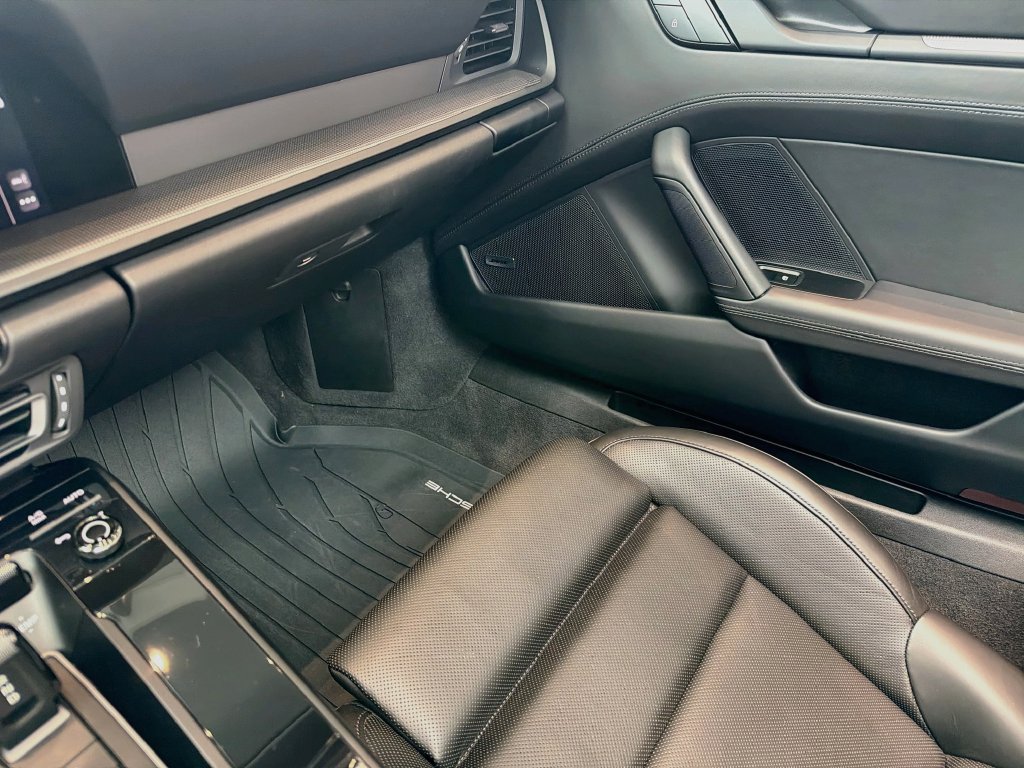 Certified 2023 Porsche 911 Cabriolet image 26