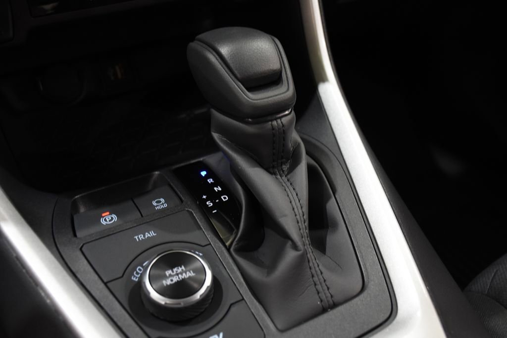 New 2025 Toyota RAV4 XLE image 22