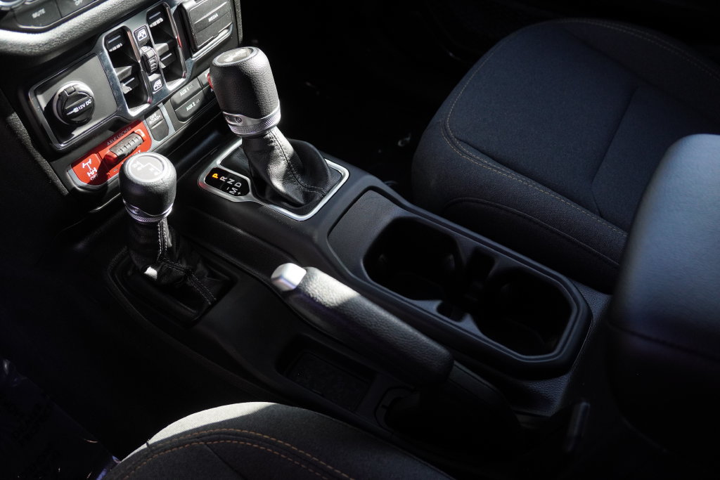 Used 2026 Jeep Wrangler Unlimited Sport AWD/4WD image 31