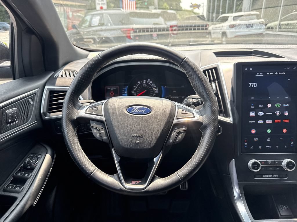 Used 2023 Ford Edge ST AWD/4WD image 14