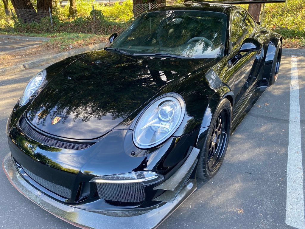 Used 2015 Porsche 911 GT3 RWD image 2
