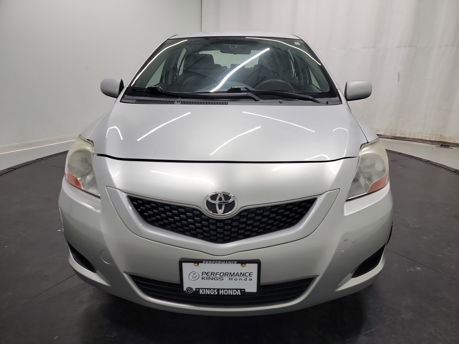Used 2009 Toyota Yaris Sedan image 2