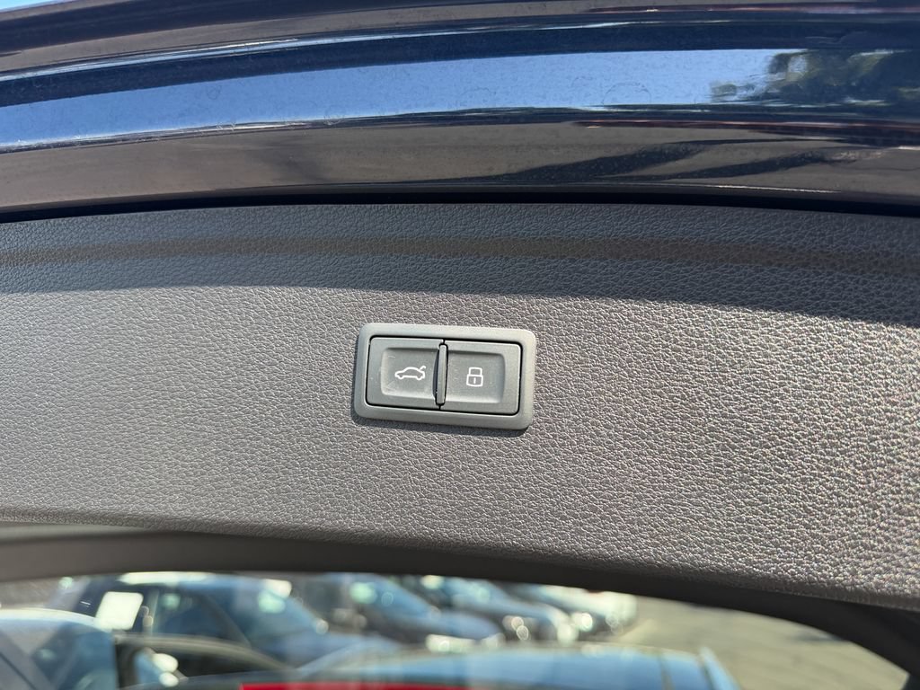 Used 2018 Audi Q5 Prestige AWD/4WD image 30