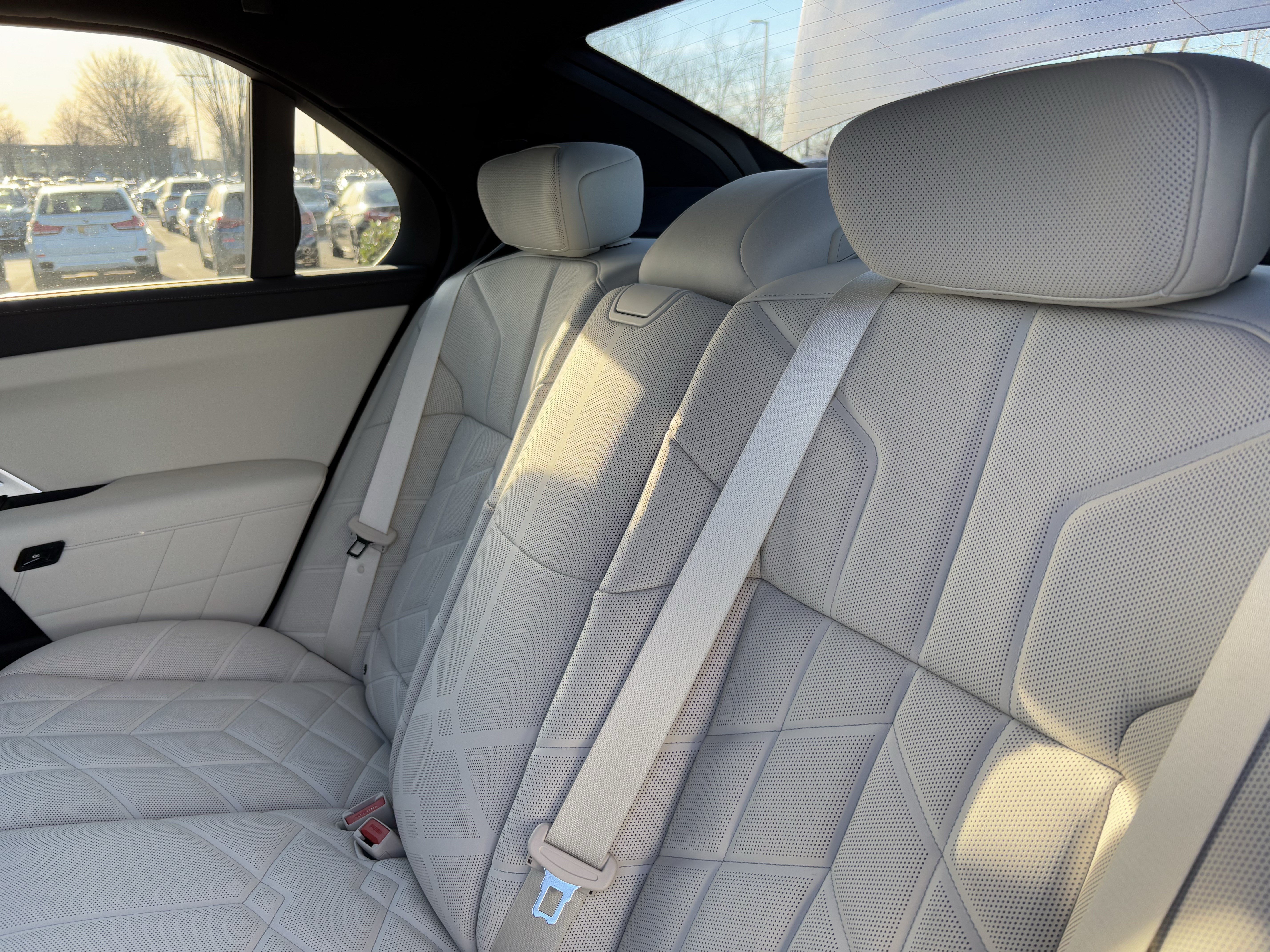 New 2026 BMW 740i xDrive w/ Premium Package AWD/4WD image 34