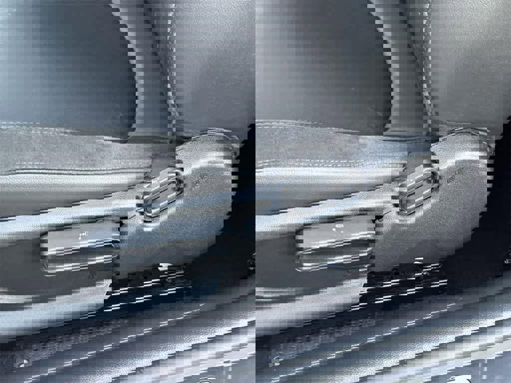 Used 2023 MINI Cooper SE image 27