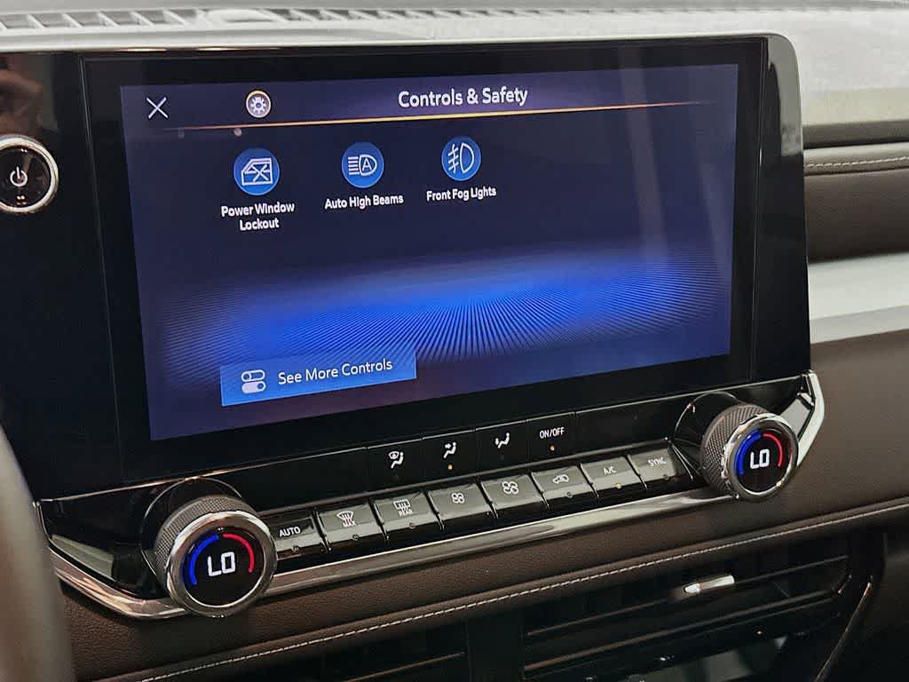 Used 2023 Chevrolet Colorado LT w/ LT Convenience Package AWD/4WD image 17