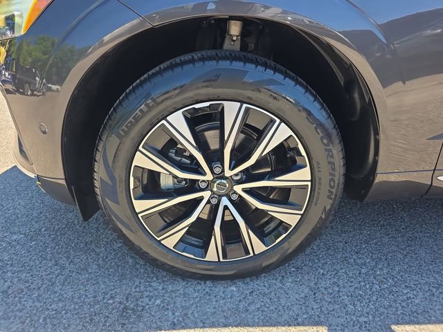 Used 2023 Volvo XC60 B5 Plus w/ Protection Package Premier FWD image 16