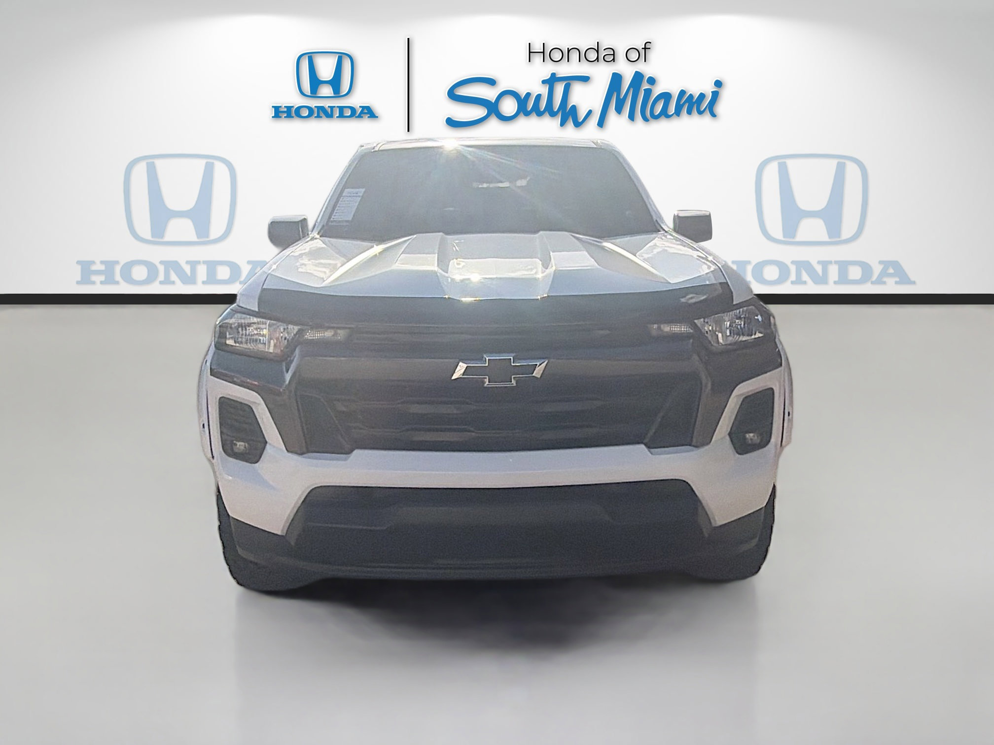 Used 2024 Chevrolet Colorado LT w/ LT Convenience Package RWD image 2
