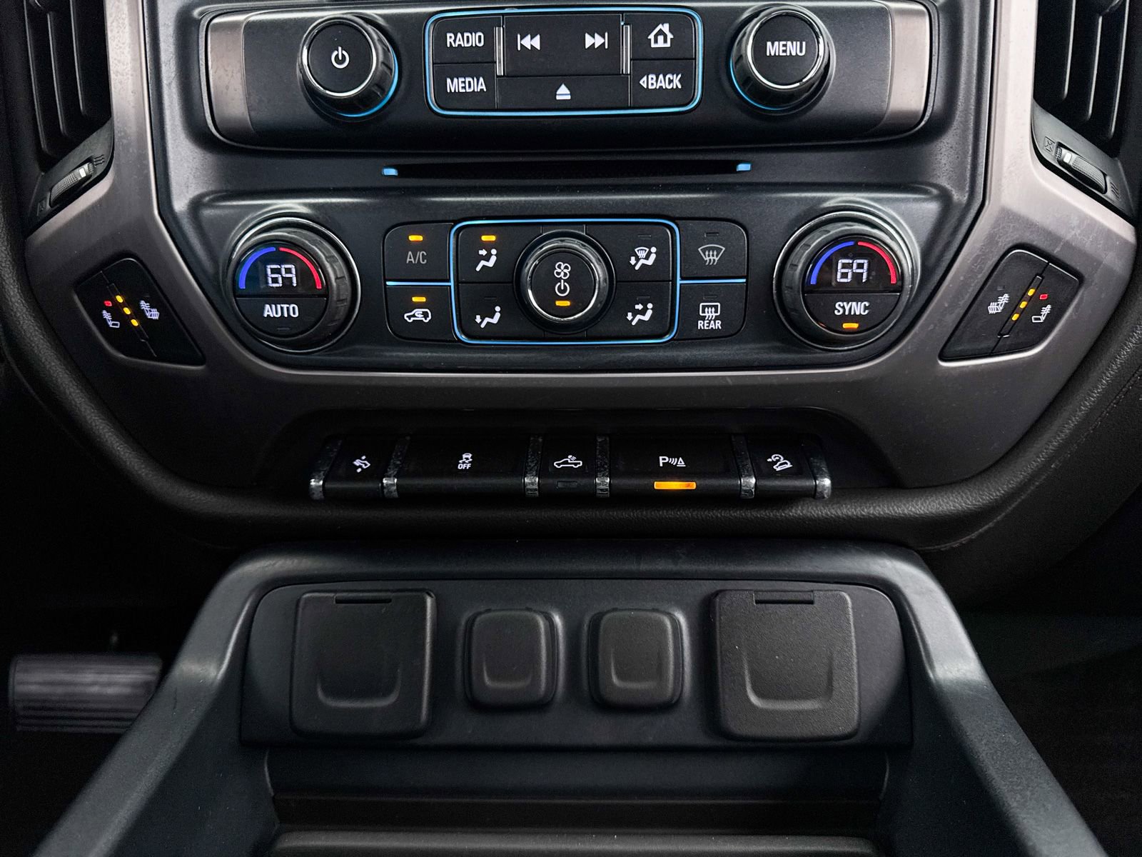 Used 2017 GMC Sierra 1500 SLT w/ All Terrain Package image 23