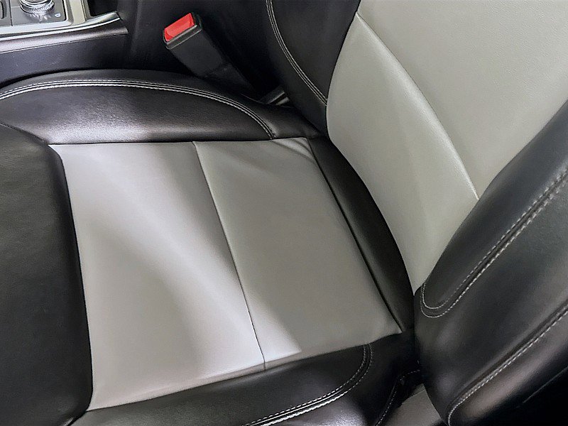 Used 2022 Ford Explorer XLT w/ Equipment Group 202A image 20