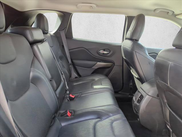 Used 2020 Jeep Cherokee Limited image 17