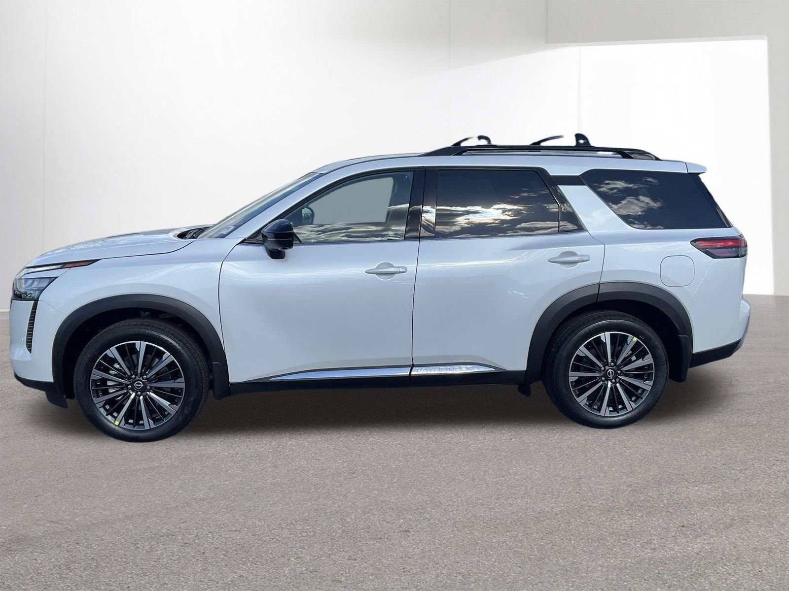 New 2026 Nissan Pathfinder Platinum w/ Cargo Package AWD/4WD image 5