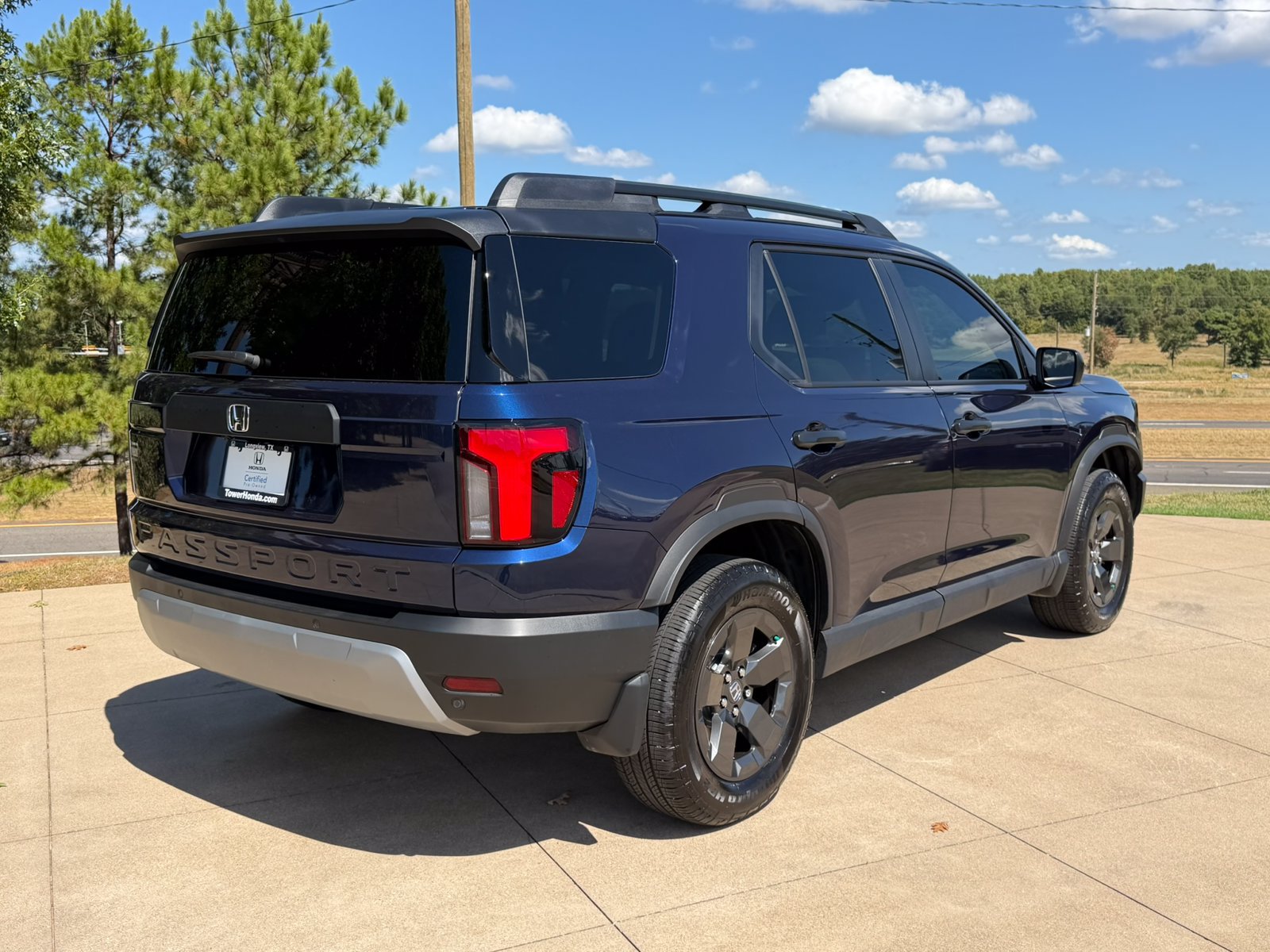 Certified 2026 Honda Passport RTL image 6
