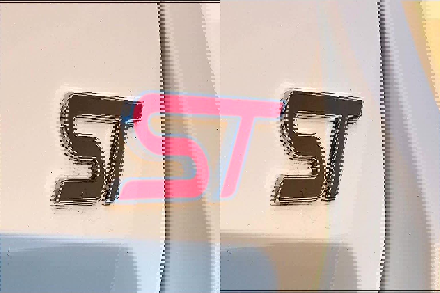 Used 2022 Ford Explorer ST w/ Equipment Group 401A image 9