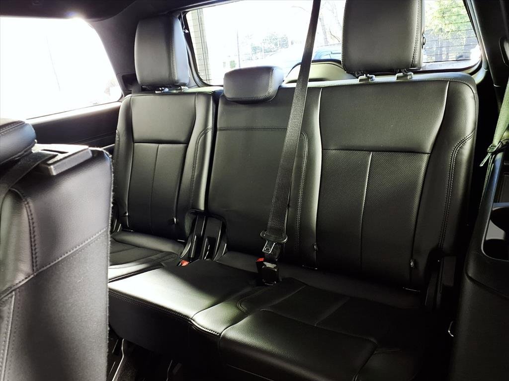Used 2021 Ford Expedition XLT image 9