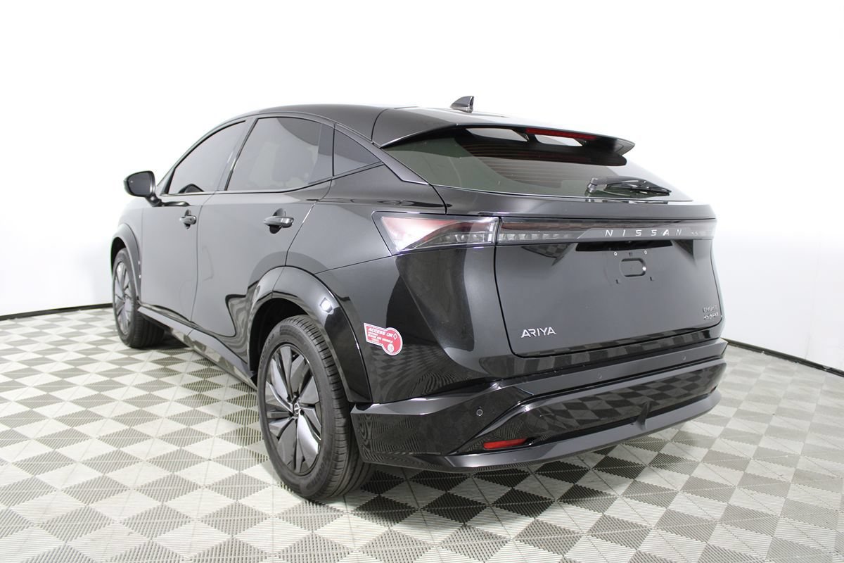 Used 2023 Nissan Ariya AWD image 35