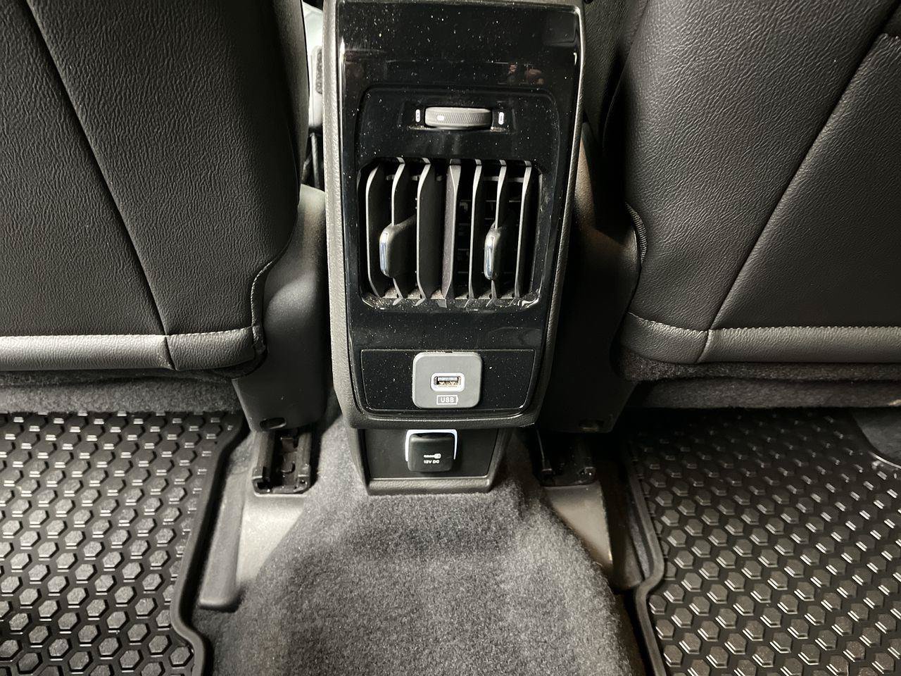 Used 2025 Jeep Compass Trailhawk AWD/4WD image 10