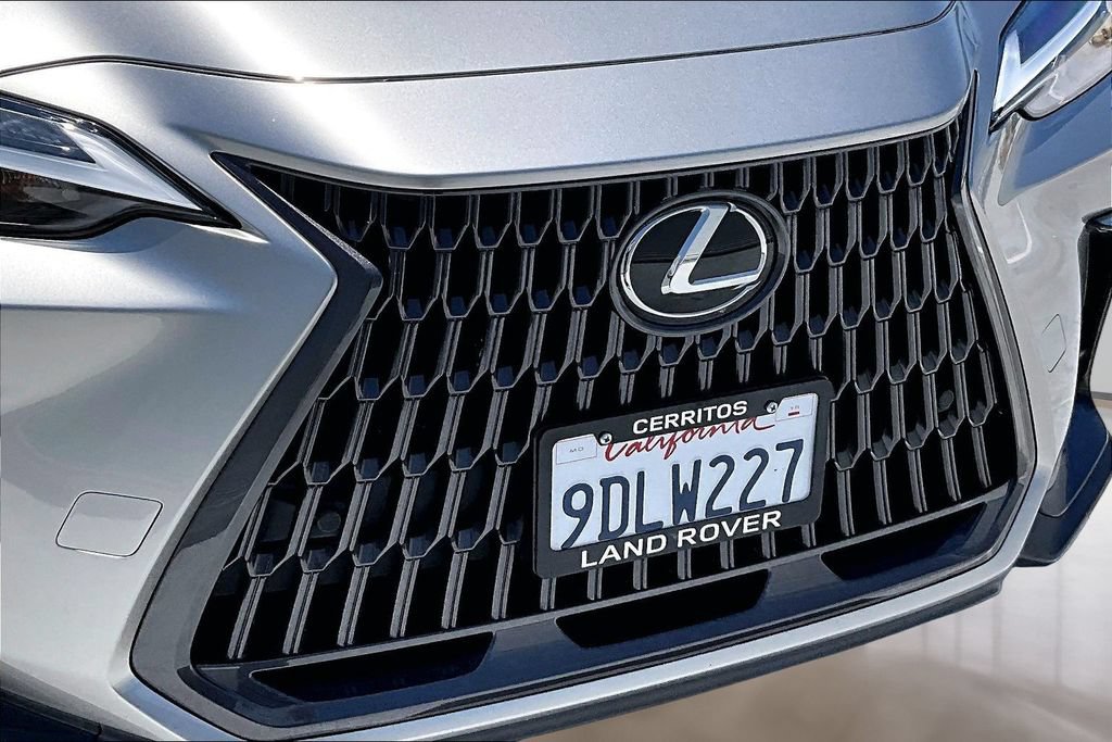 Used 2022 Lexus NX 350h AWD image 31
