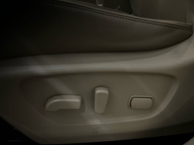 Used 2016 Nissan Rogue SL w/ SL Premium Package image 10