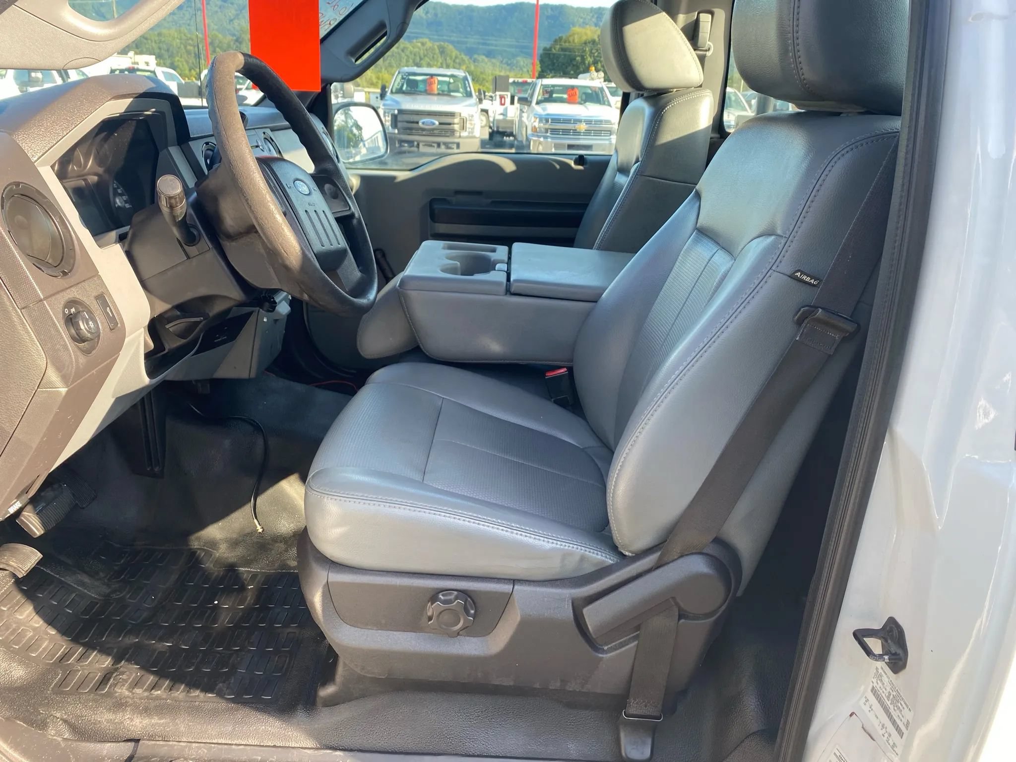 Used 2011 Ford F250 XL RWD image 9