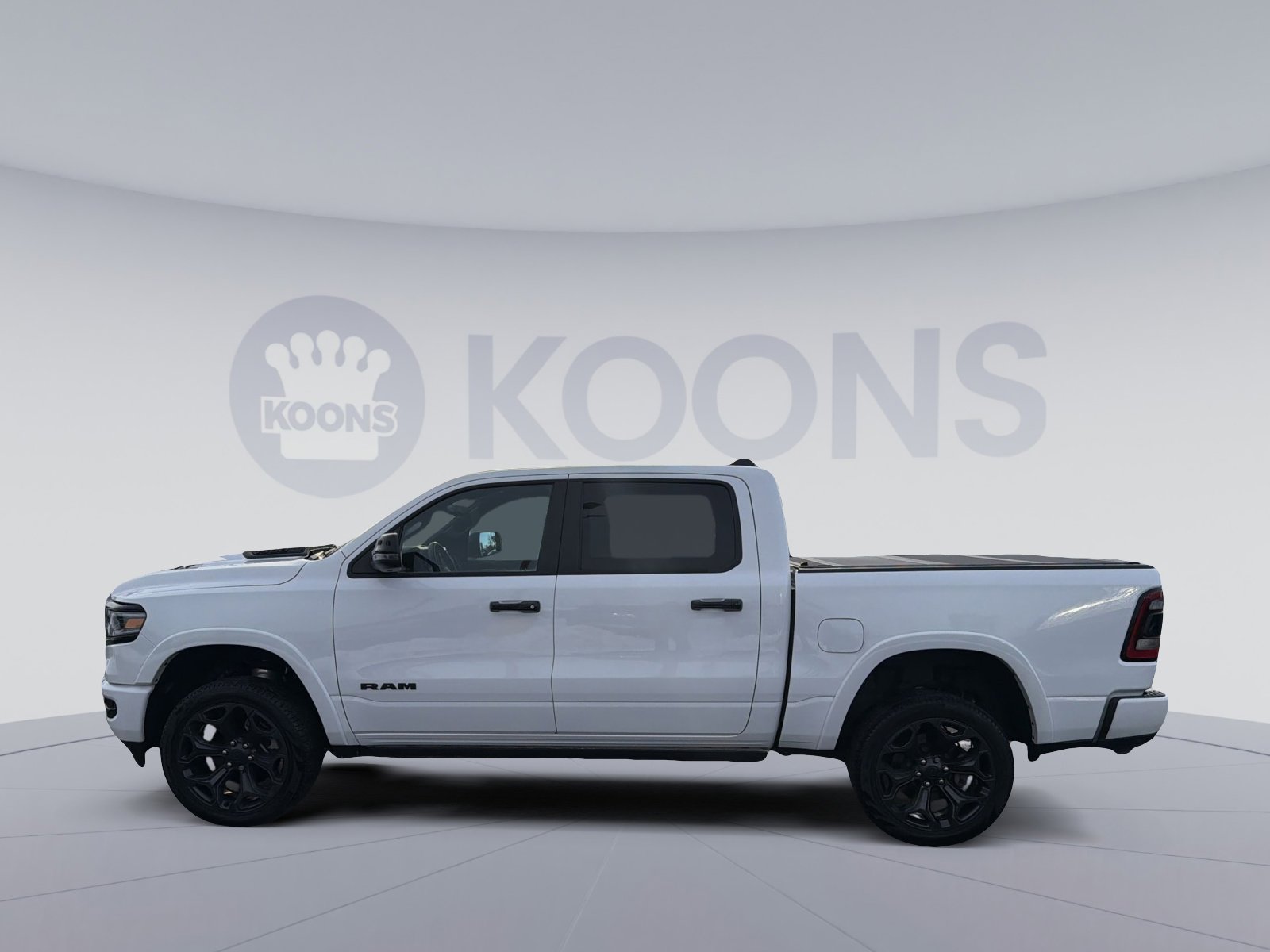 Used 2024 RAM 1500 Limited image 2