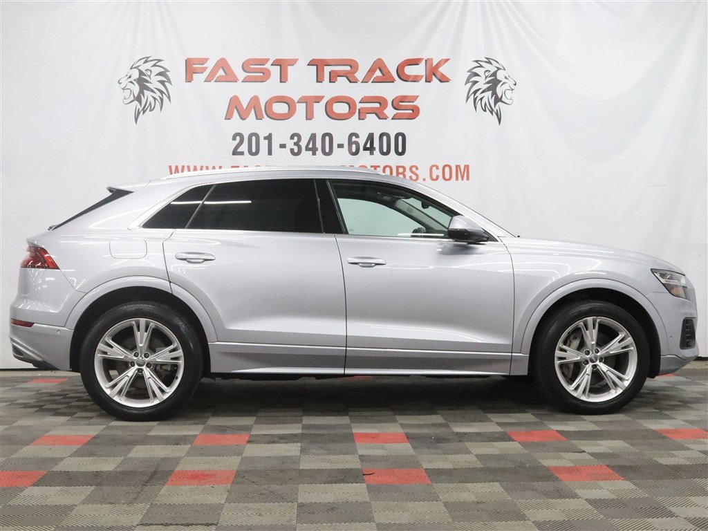 Used 2019 Audi Q8 Premium Plus w/ Premium Plus AWD/4WD image 4