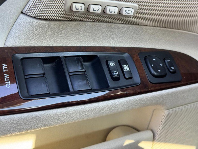 Used 2011 Lexus IS 350 AWD image 23