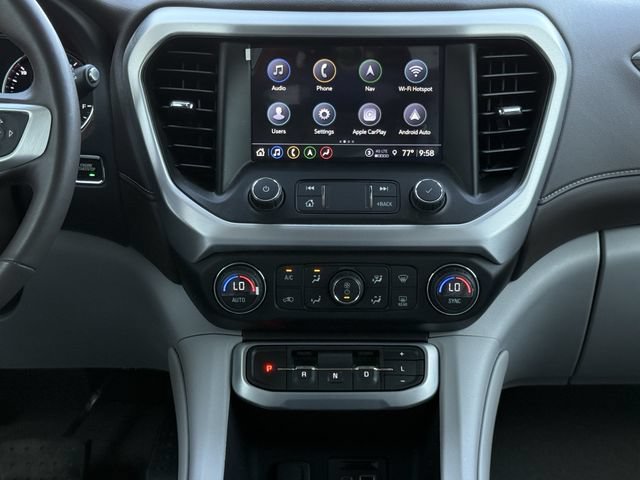 Used 2021 GMC Acadia SLT w/ Technology Package FWD image 17