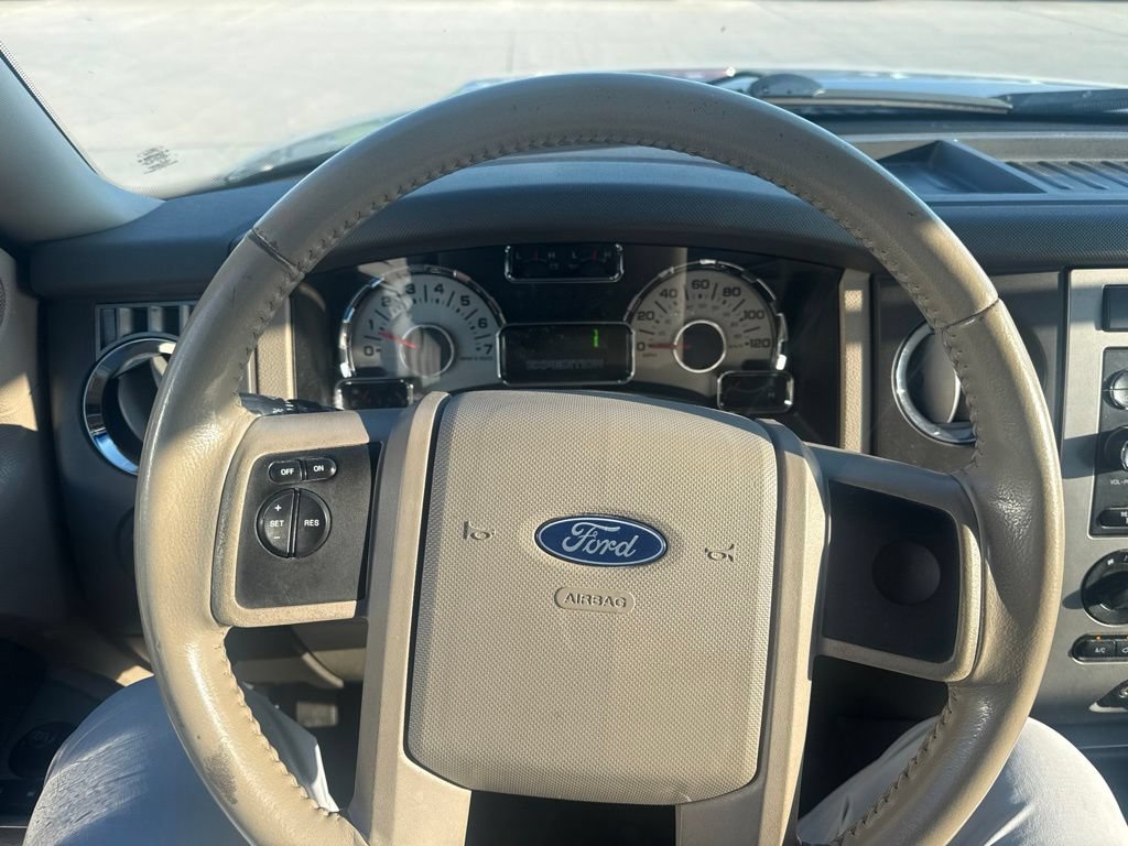 Used 2008 Ford Expedition XLT AWD/4WD image 12