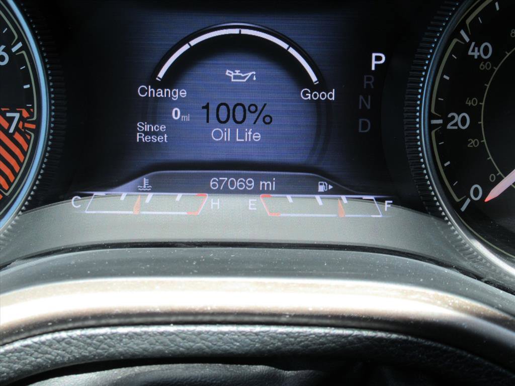 Used 2014 Jeep Cherokee Limited w/ Luxury Group image 31