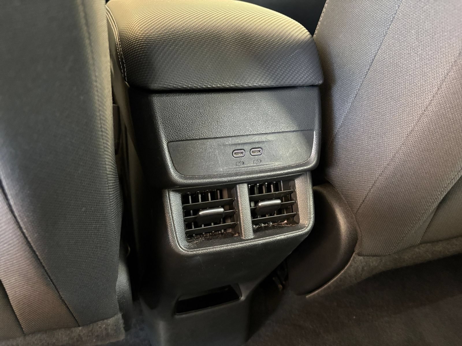 Used 2025 Chevrolet Equinox LT FWD image 24