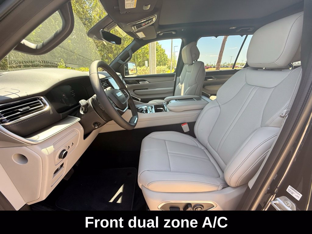 New 2026 Jeep Grand Wagoneer Limited AWD/4WD image 9