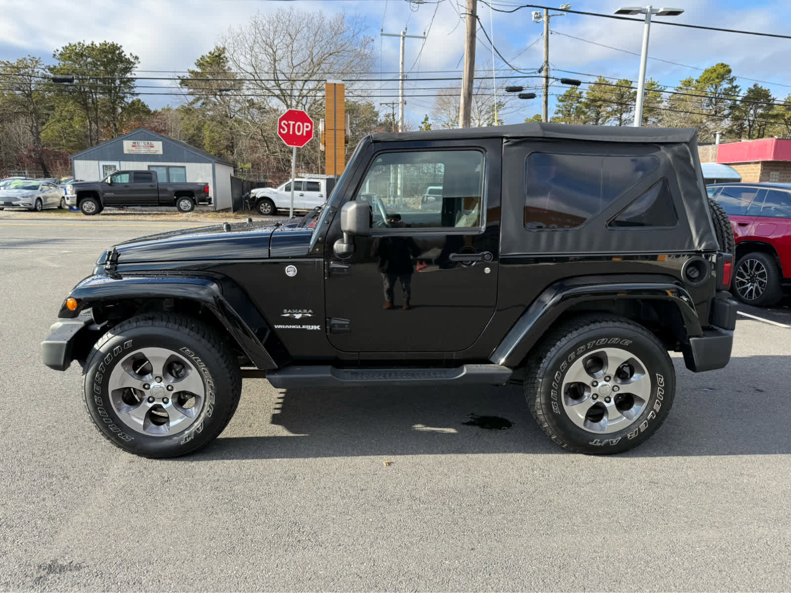Used 2018 Jeep Wrangler Sahara w/ Connectivity Group image 6