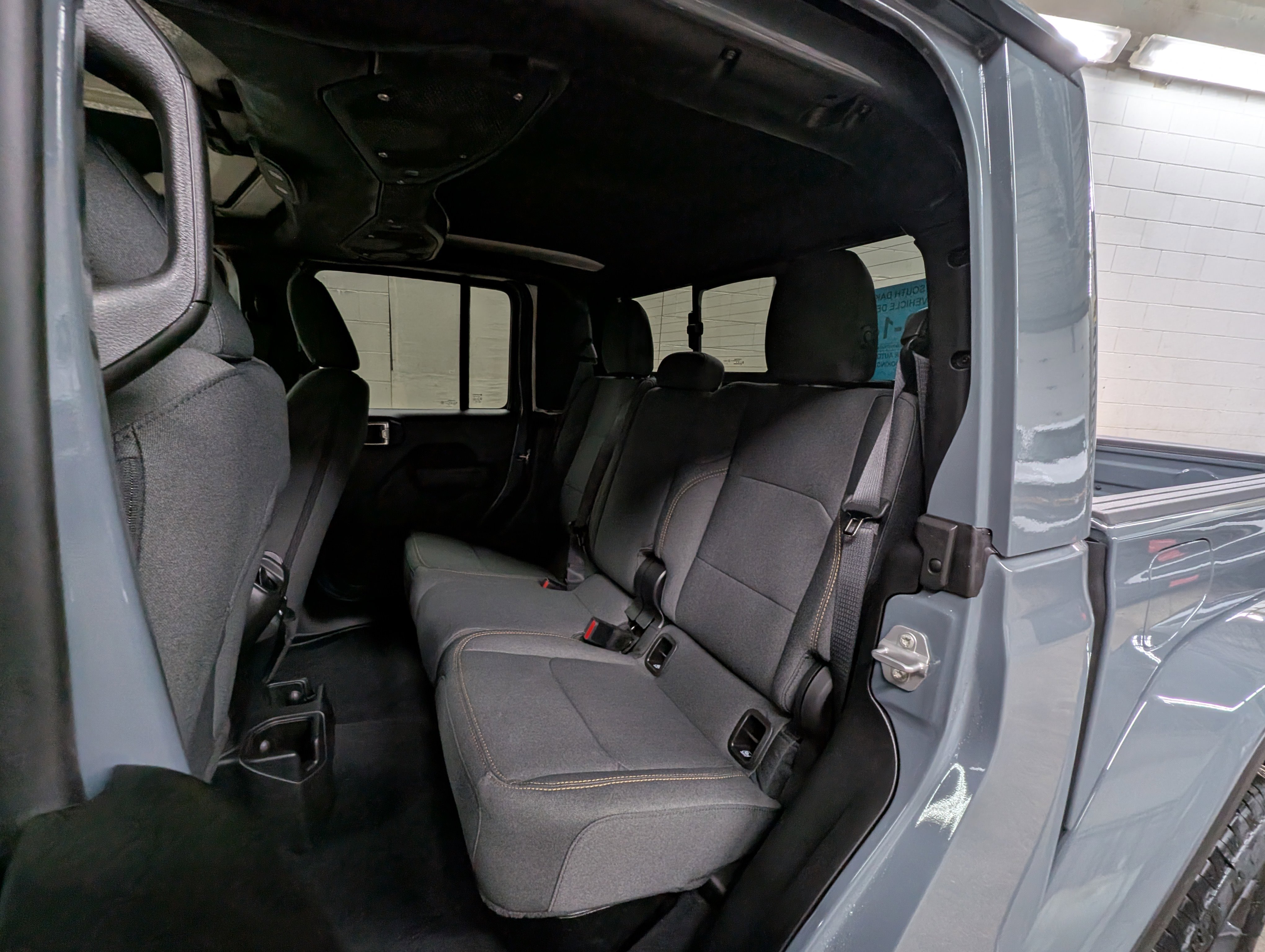 New 2026 Jeep Gladiator Sport AWD/4WD image 7