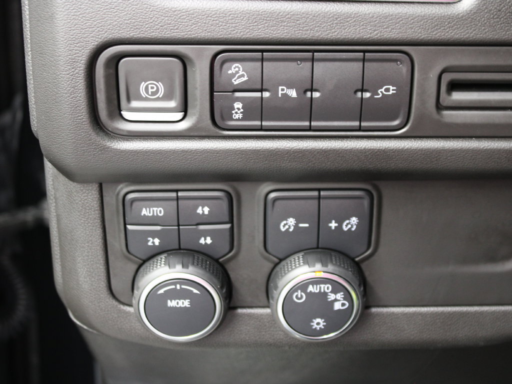 Used 2021 Chevrolet Tahoe Z71 AWD/4WD image 53