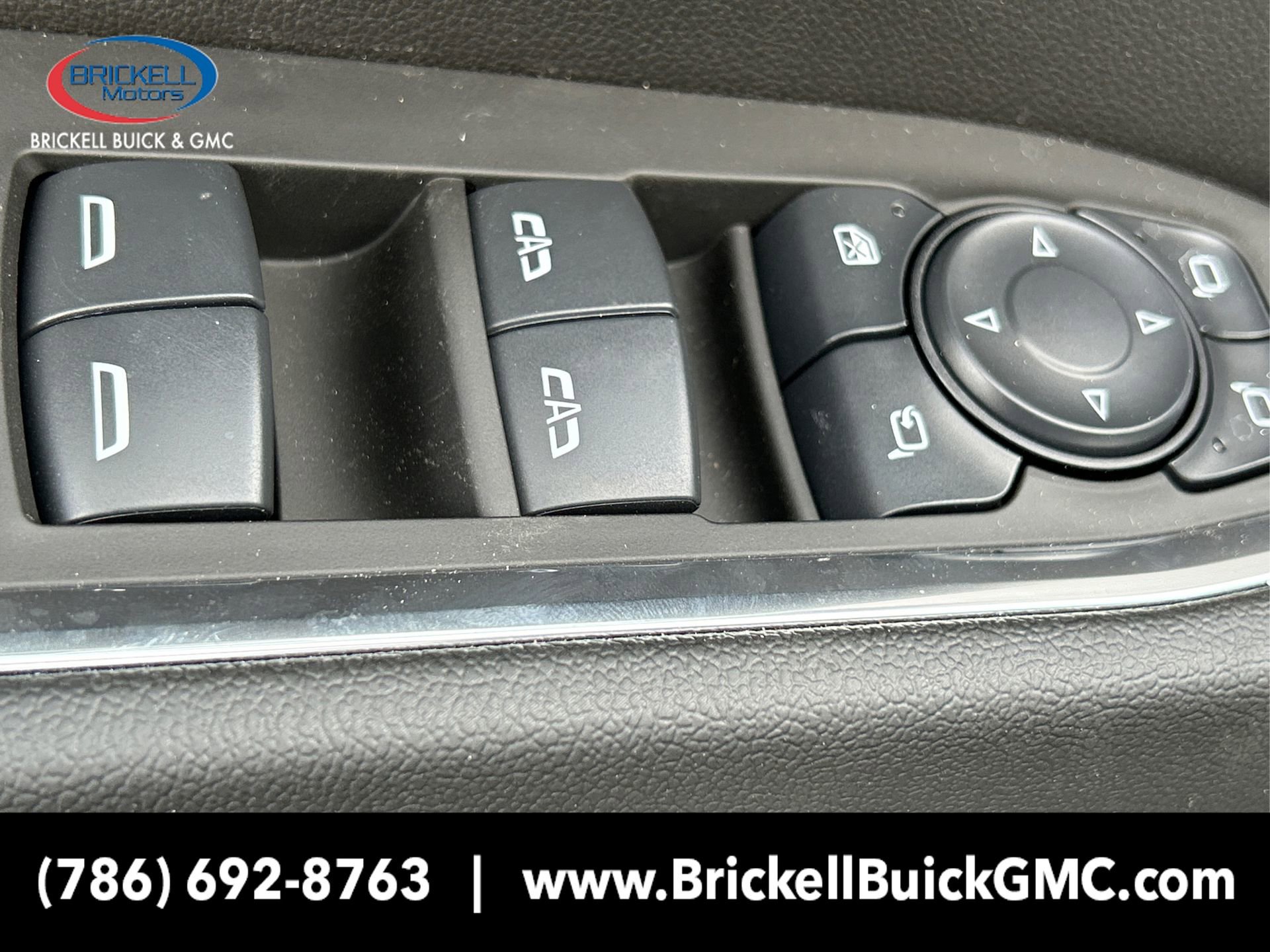 New 2025 GMC Sierra 1500 SLT w/ SLT Convenience Package image 34