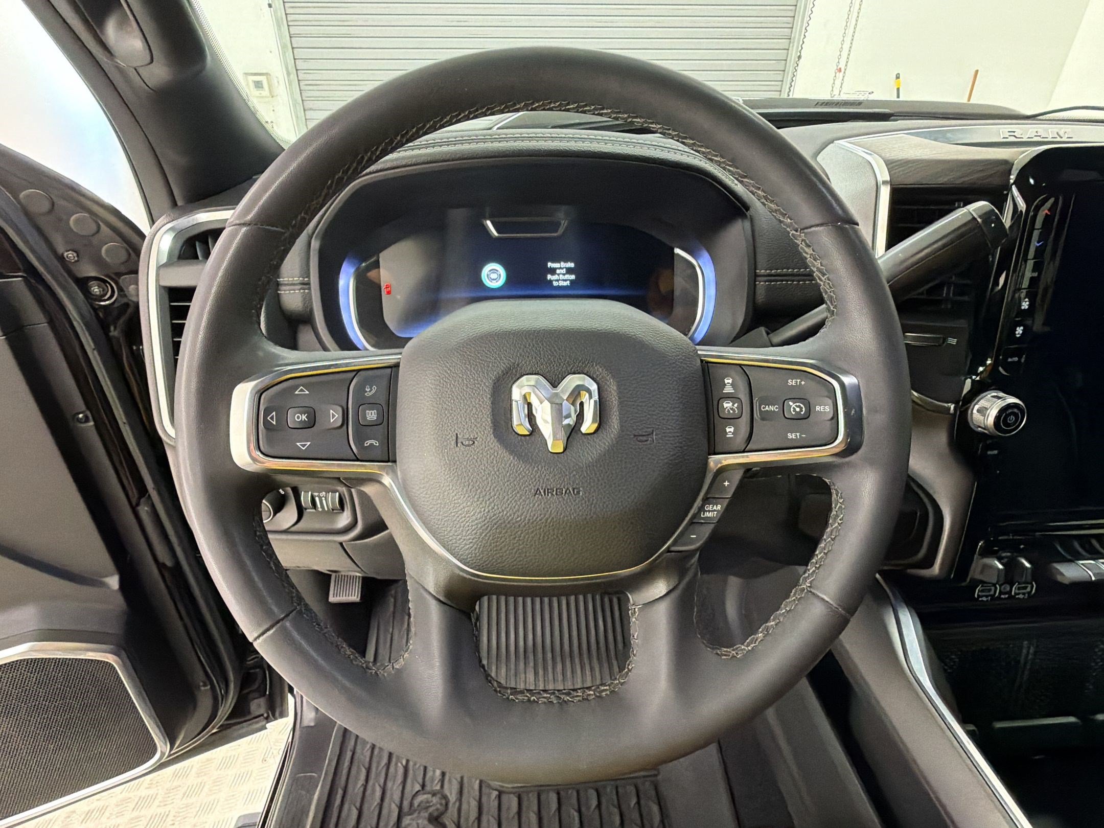 Used 2025 RAM 2500 Laramie w/ Night Edition AWD/4WD image 11