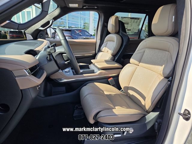New 2026 Lincoln Navigator Black Label AWD/4WD image 9