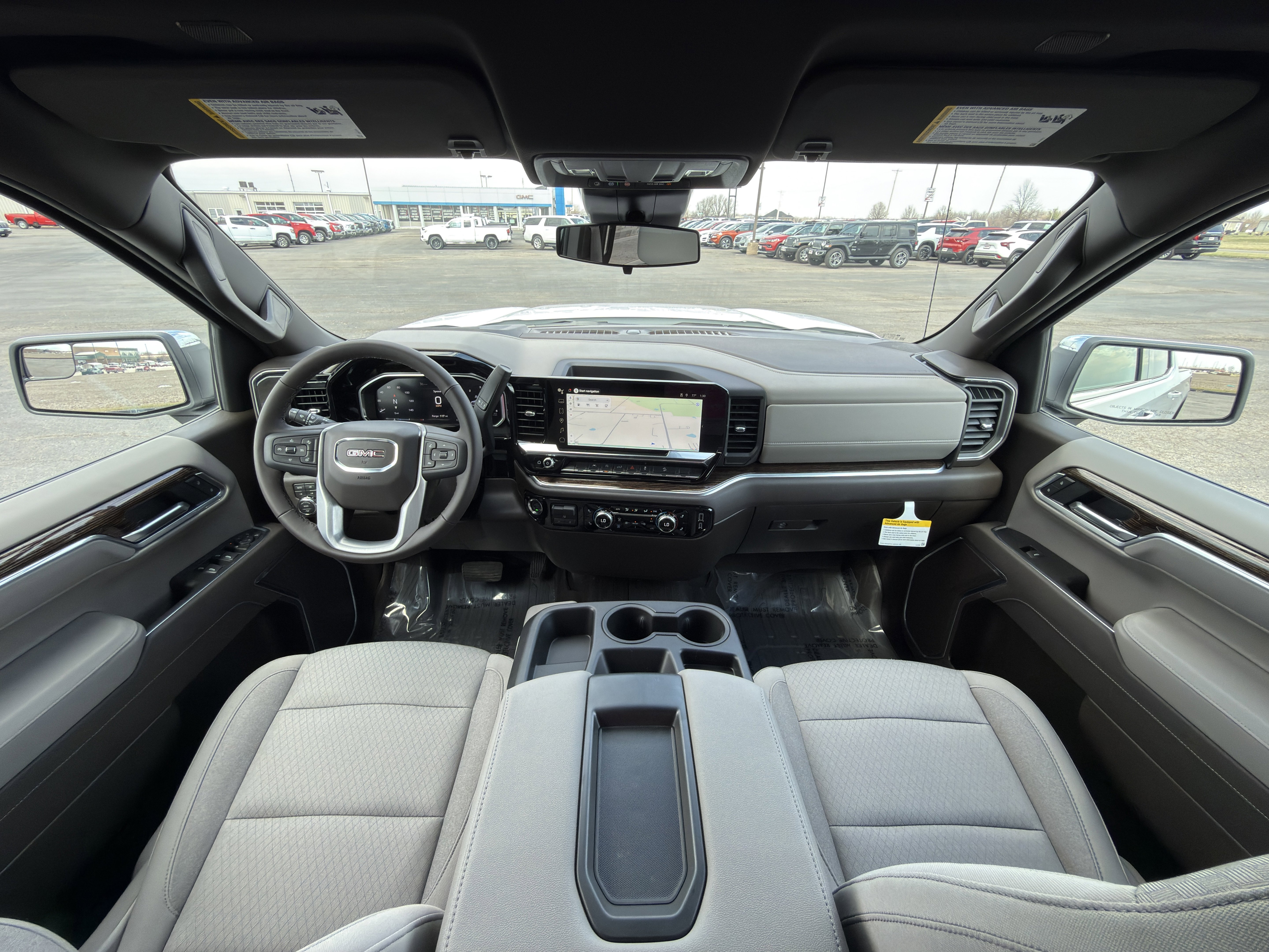 New 2026 GMC Sierra 1500 SLE image 2