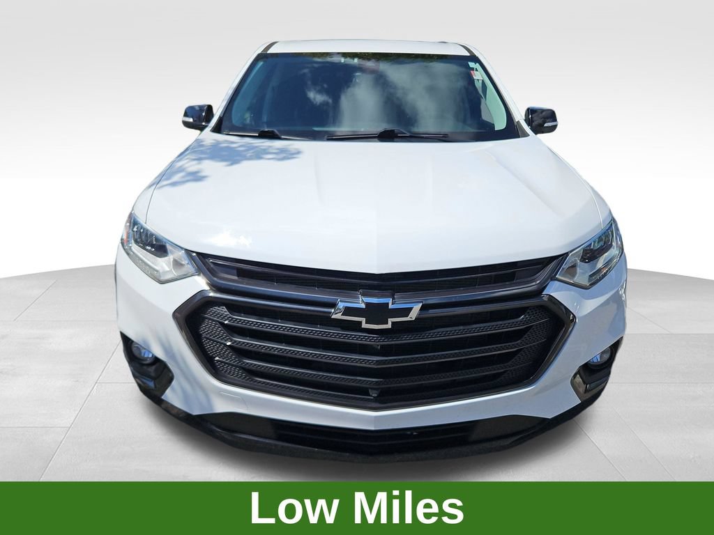 Used 2021 Chevrolet Traverse Premier w/ Redline Edition FWD image 2