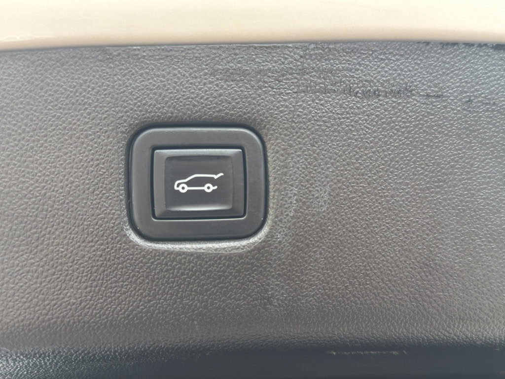 Used 2023 Chevrolet Blazer RS FWD image 22